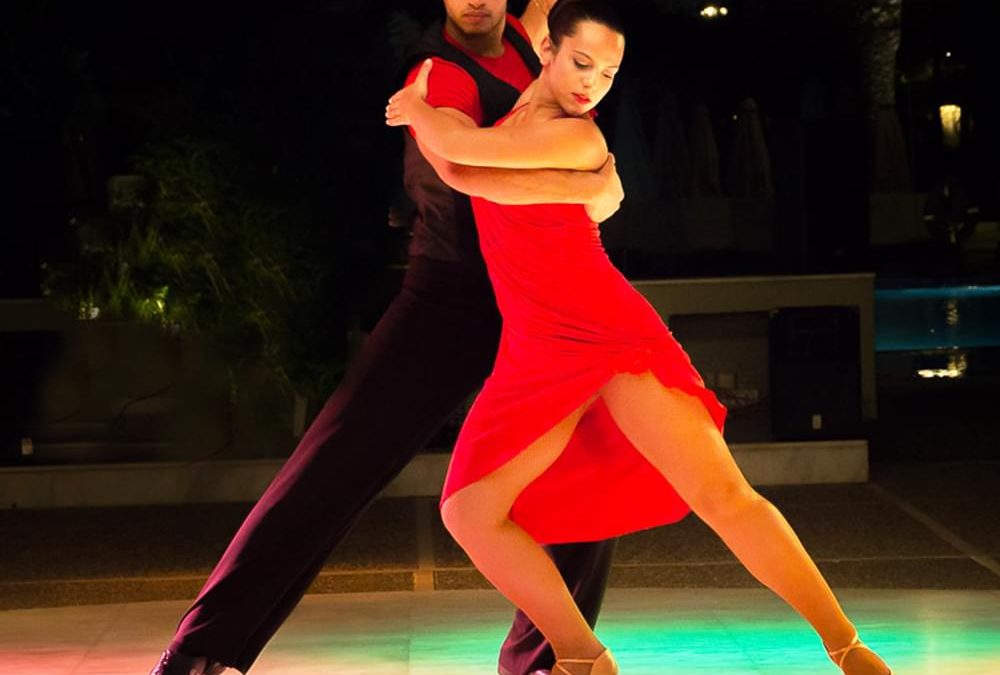5 Health Benefits of Ballroom & Latin Dancing